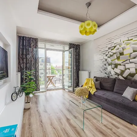 Yellow By Kramm Apartment